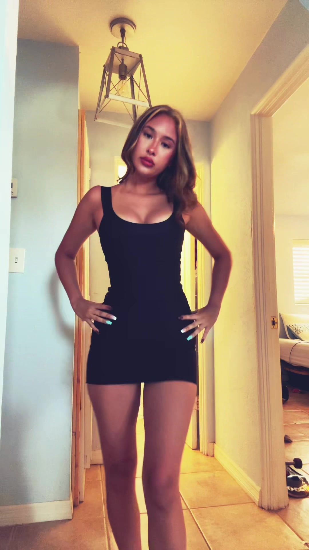 @sophielaynee