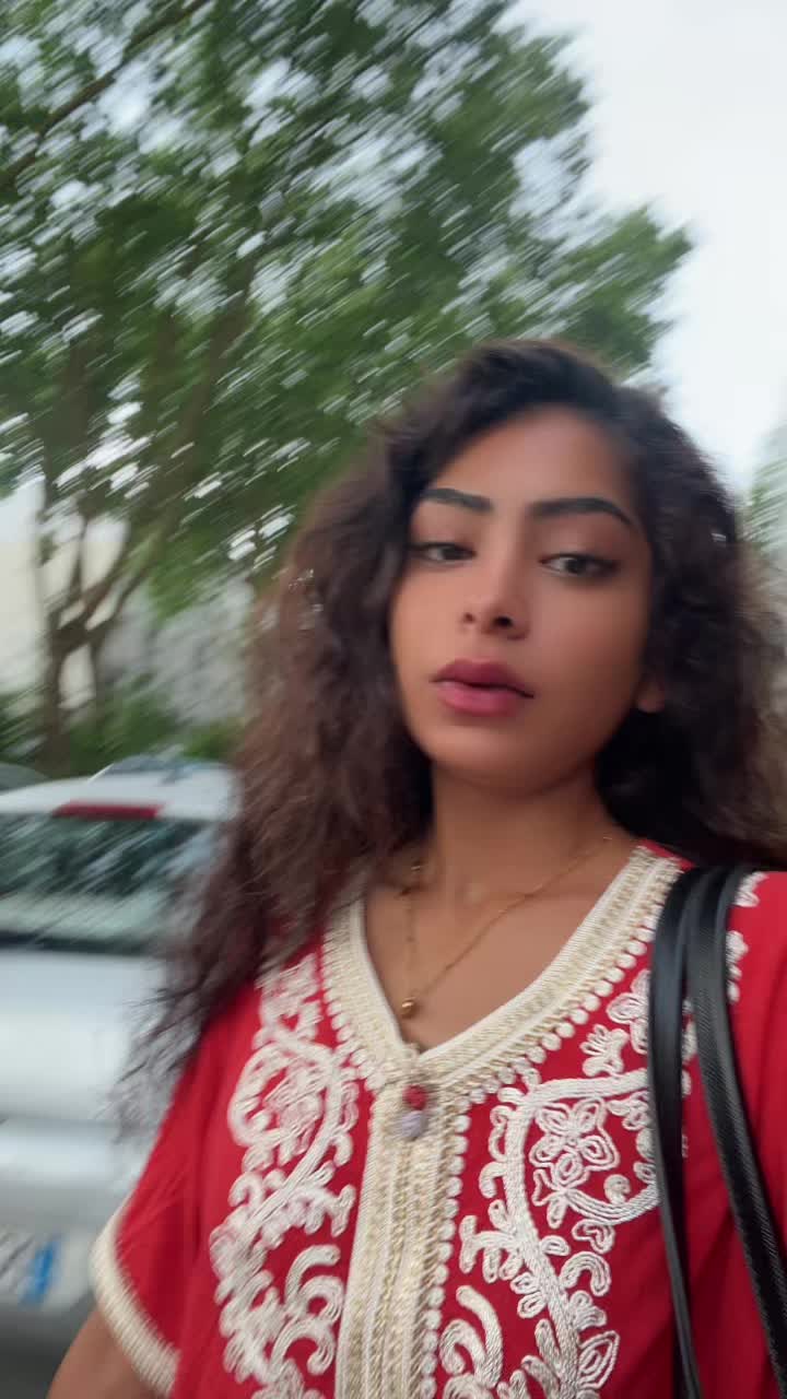@Anishba 🌺🤍
