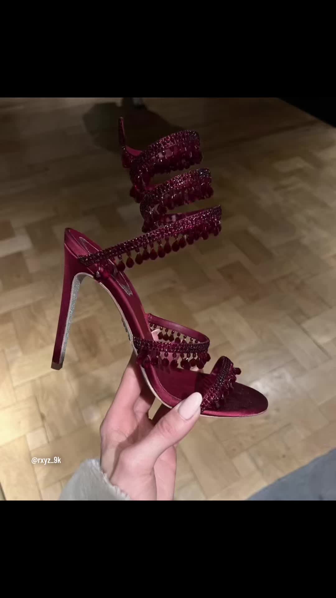 @888