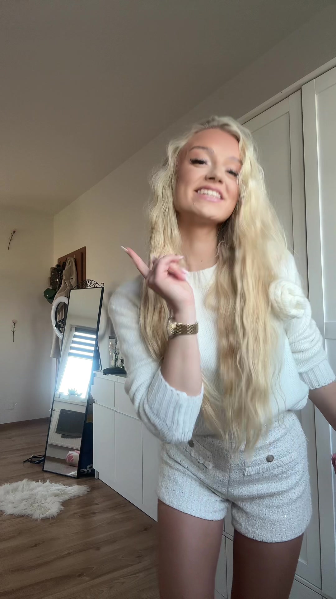 @𝒲𝑒𝓇𝑜𝓃𝒾𝓀𝒶