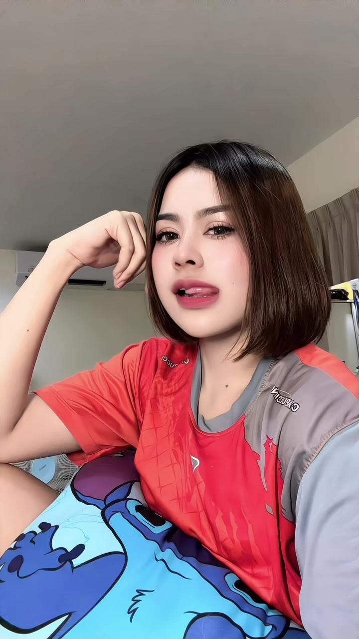 @ปัดที่ผมสั้นๆอ่ะ