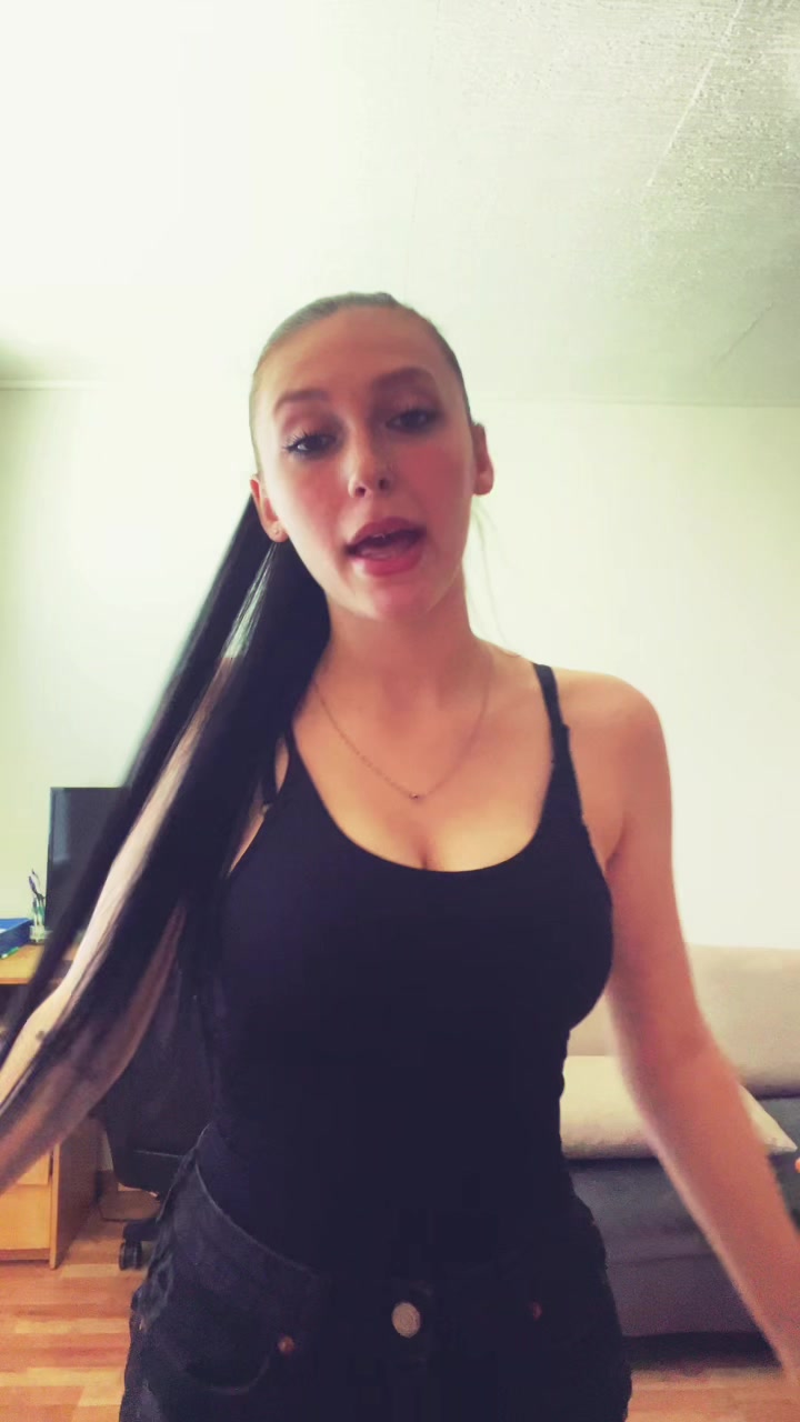 @karolínka💋
