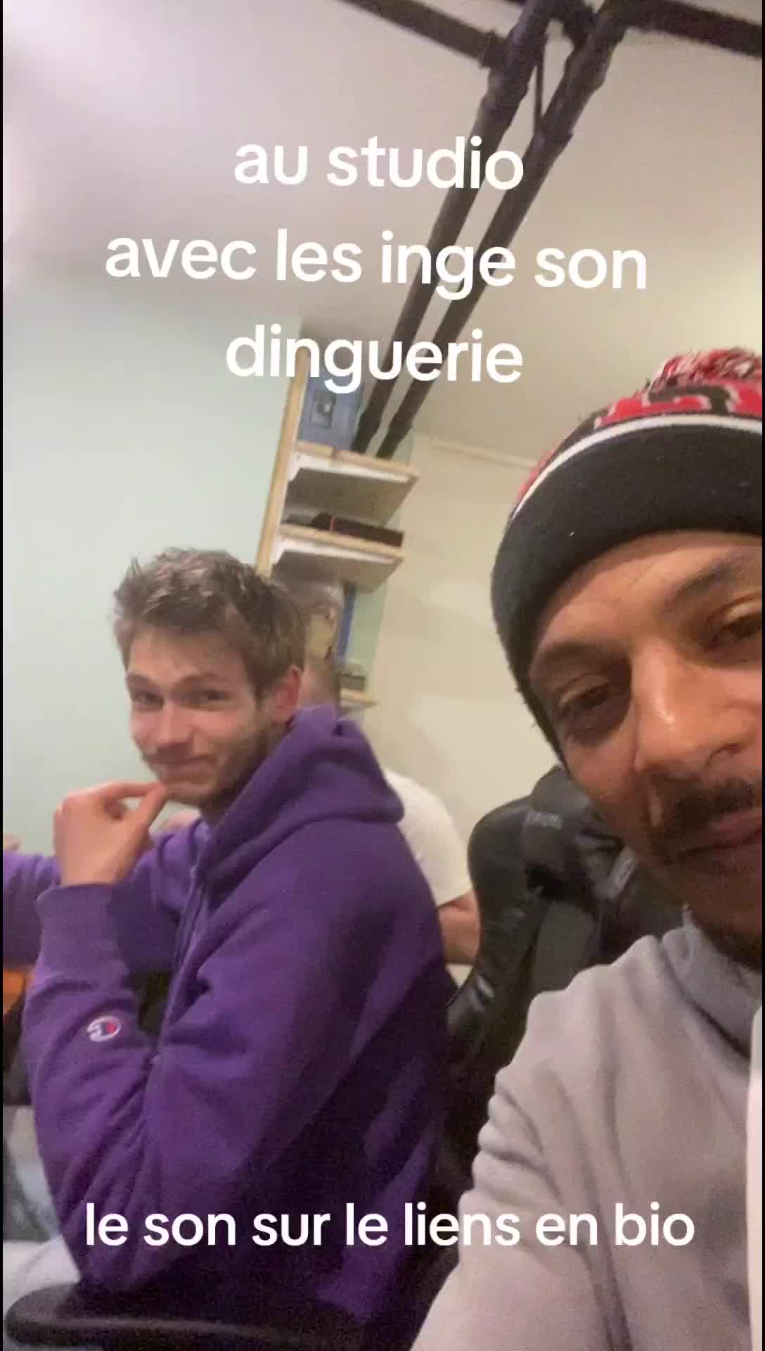 @walasmontfort