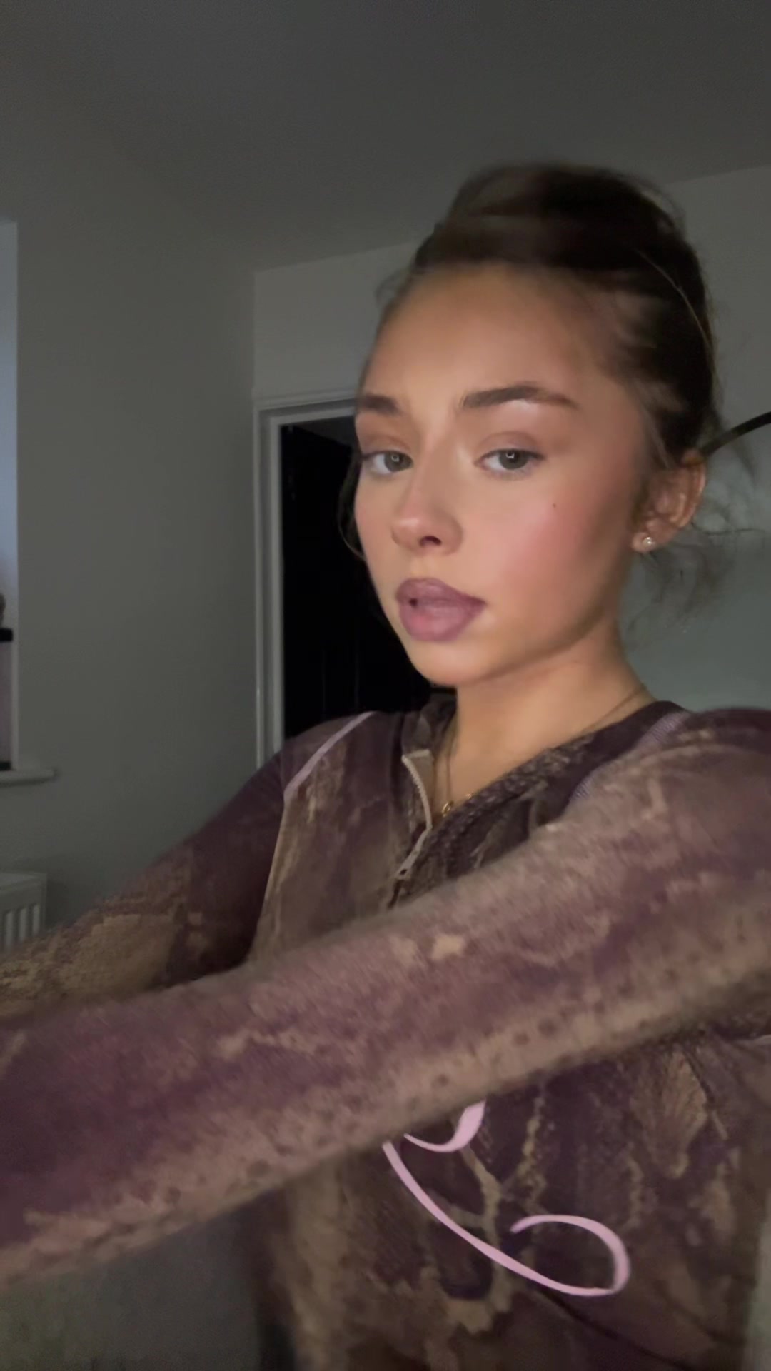 @𝑽𝒂𝒍𝒆𝒏𝒕𝒊𝒏𝒂