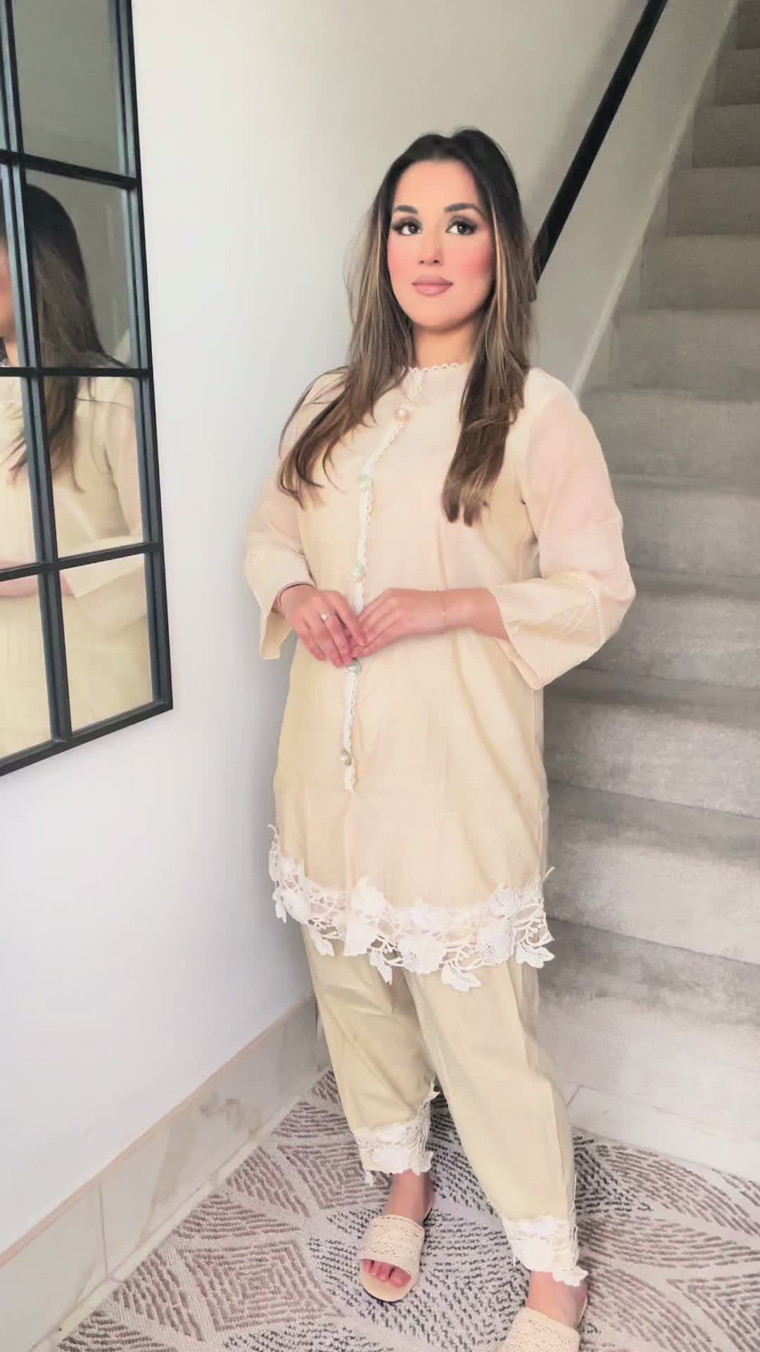 @EsslineCouture🤍