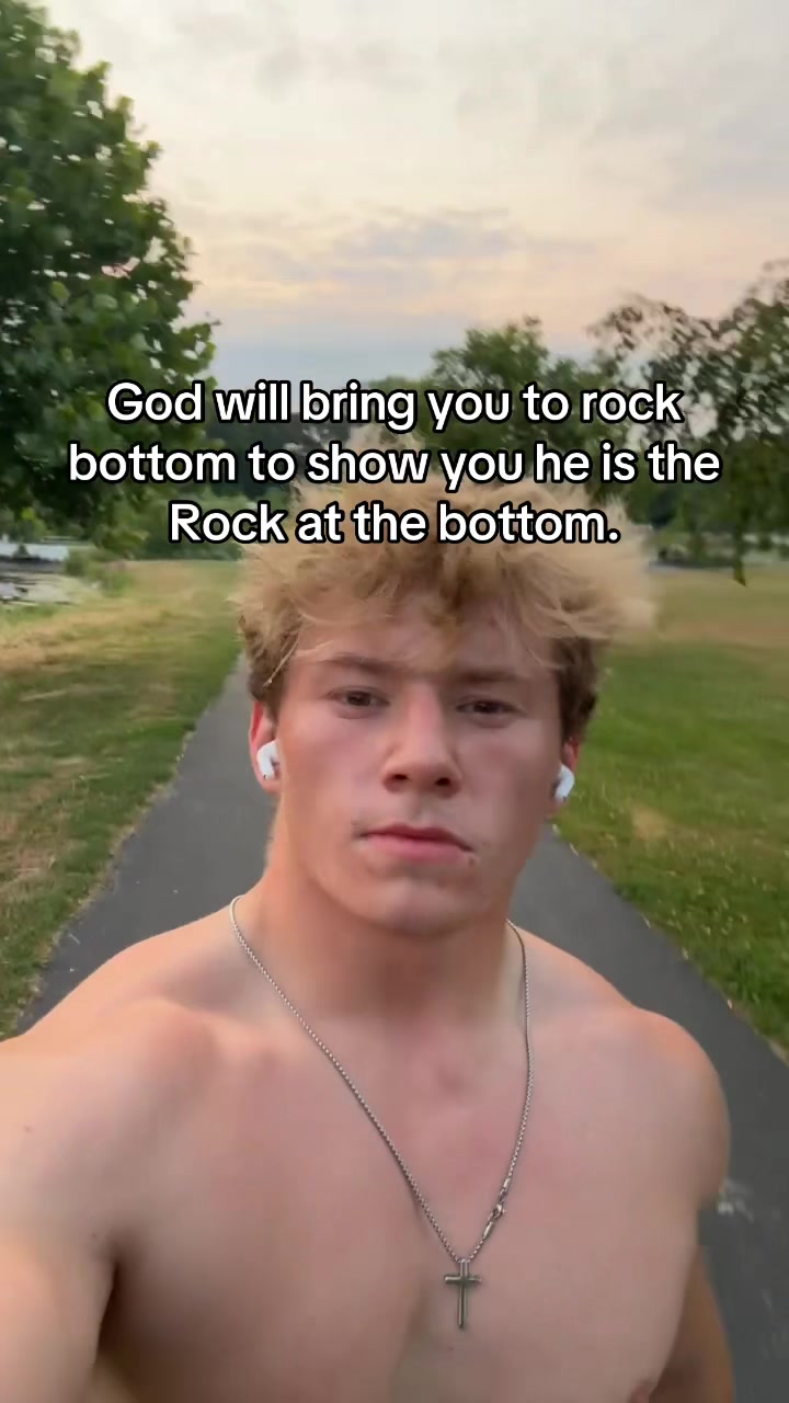 @Smallguygavin 🧬