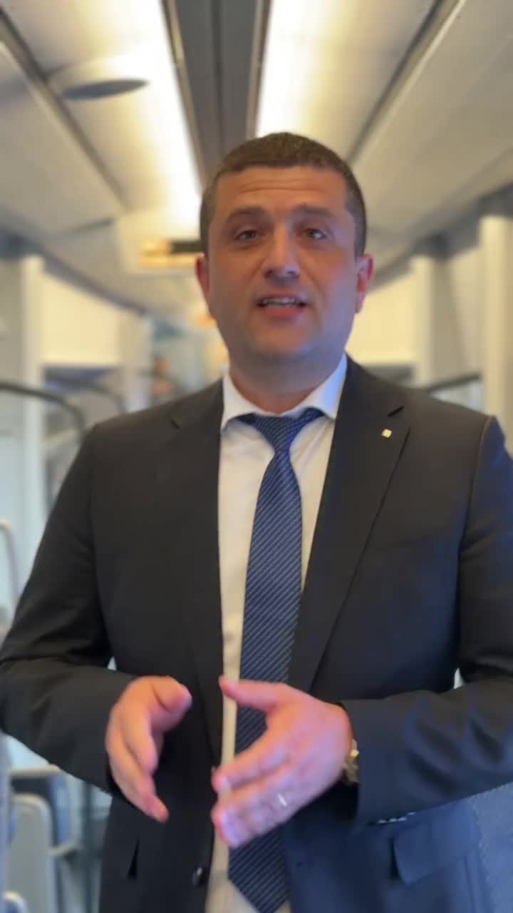 @Adrian Giurgiu