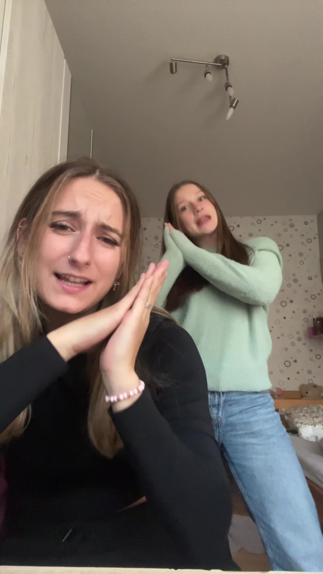@klaudi✨