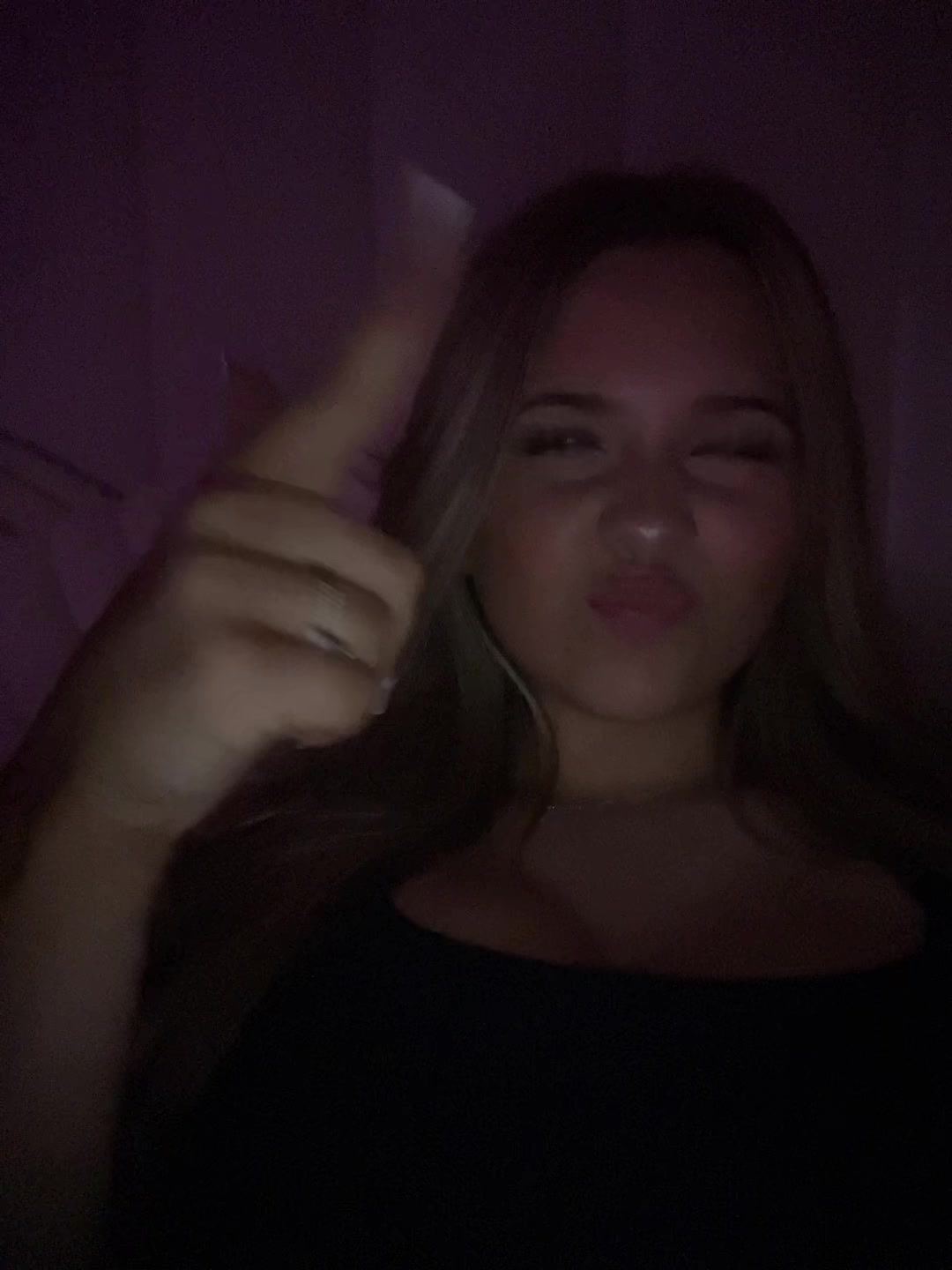 @𝐞𝐥𝐥𝐚 𝐩𝐞𝐚𝐫𝐥🤍