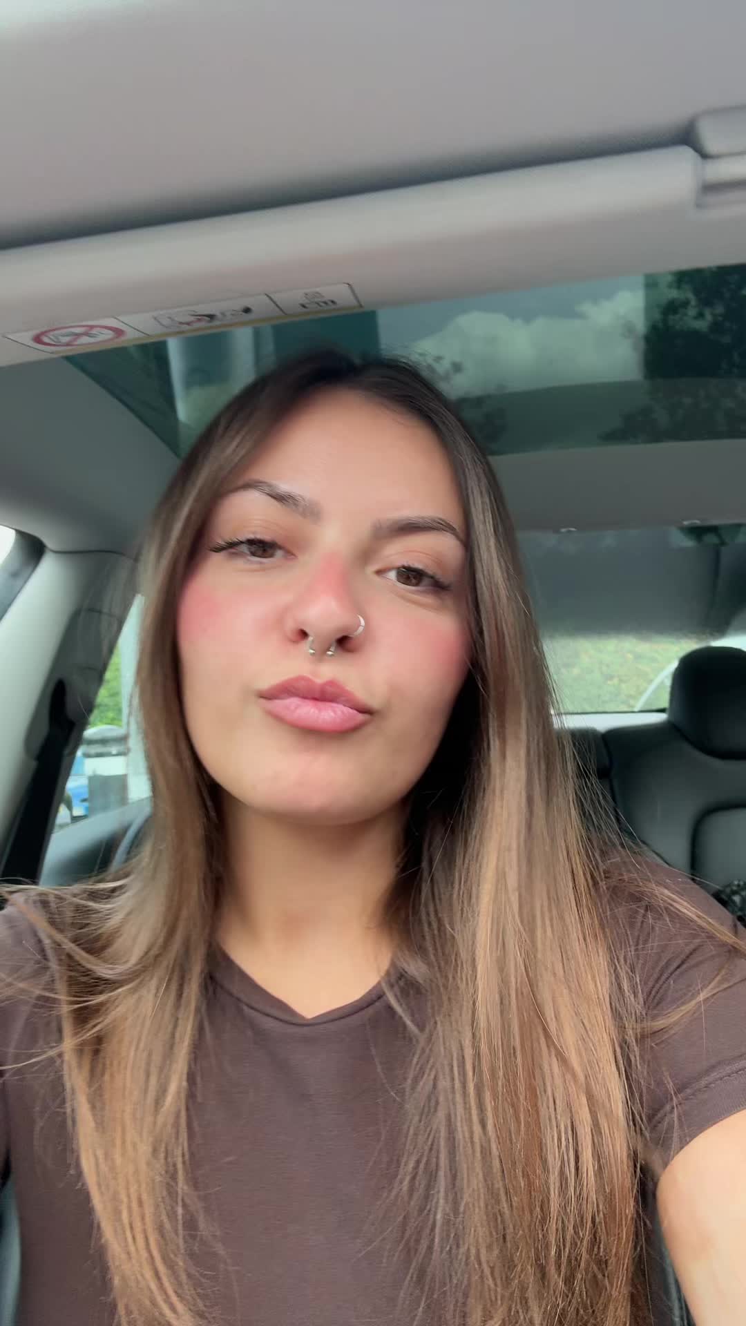 @mirellaki