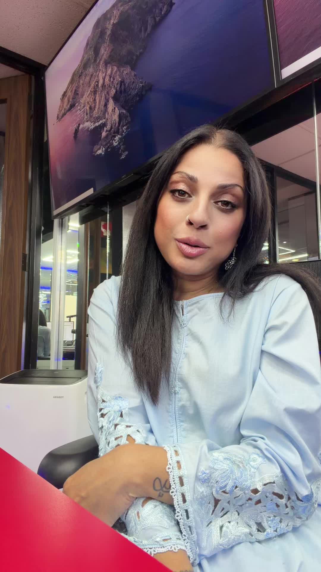@Samia Adil