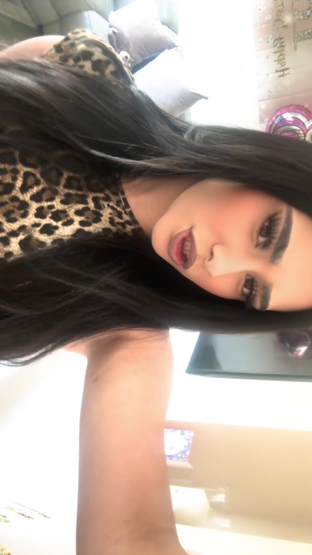 @who_dis064