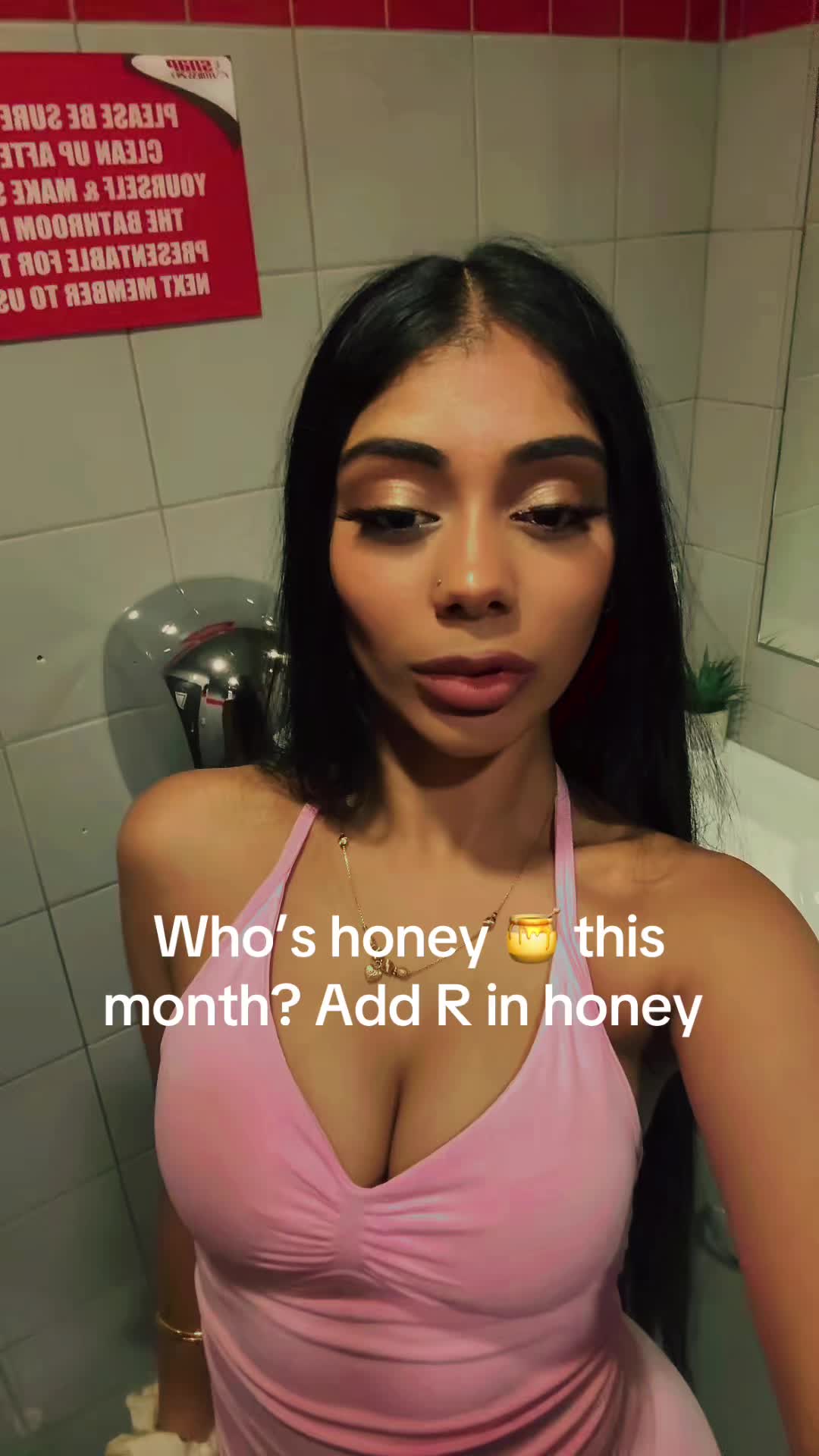 @desiiibaitsss