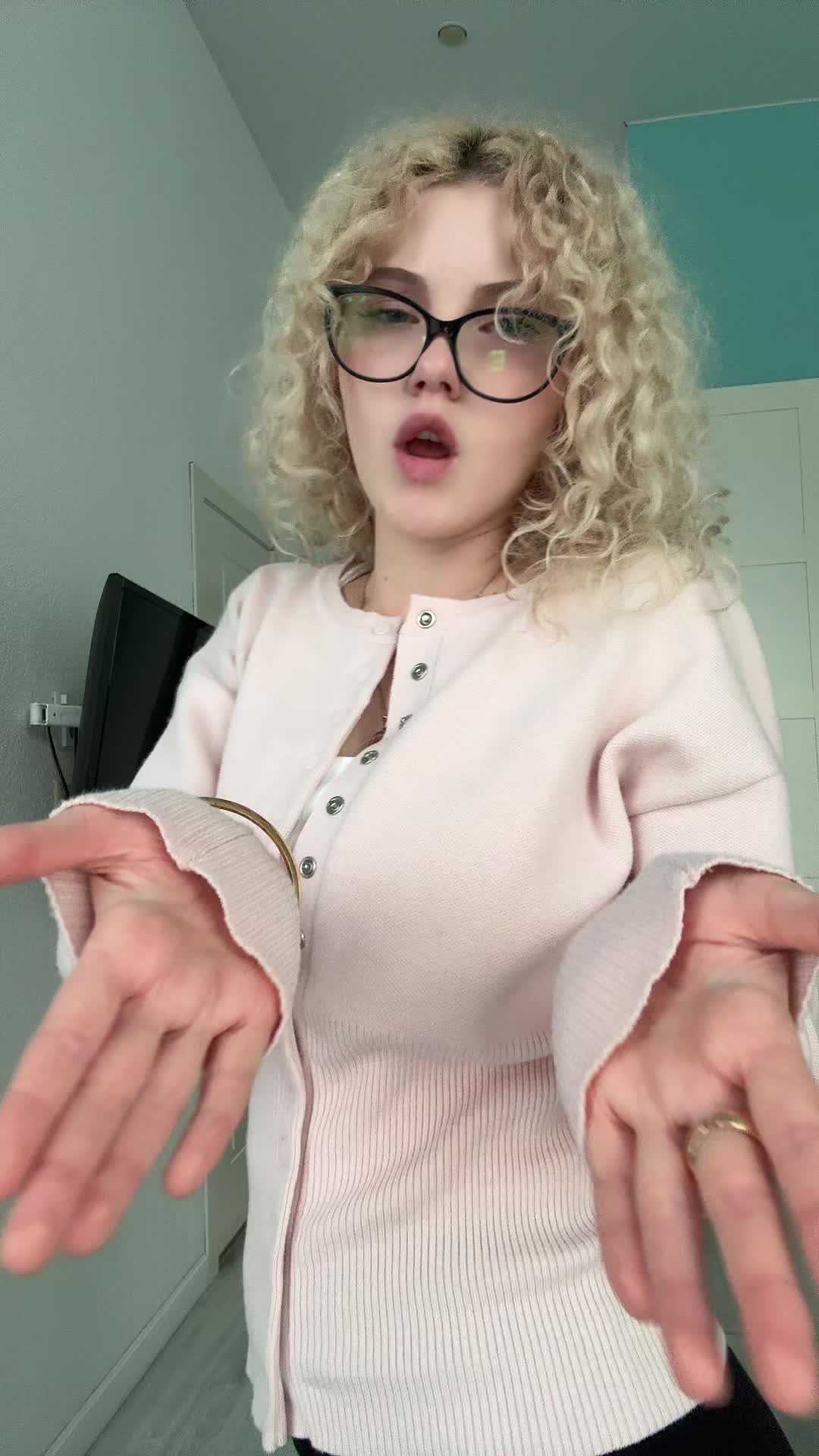 @рия вэсликс <33