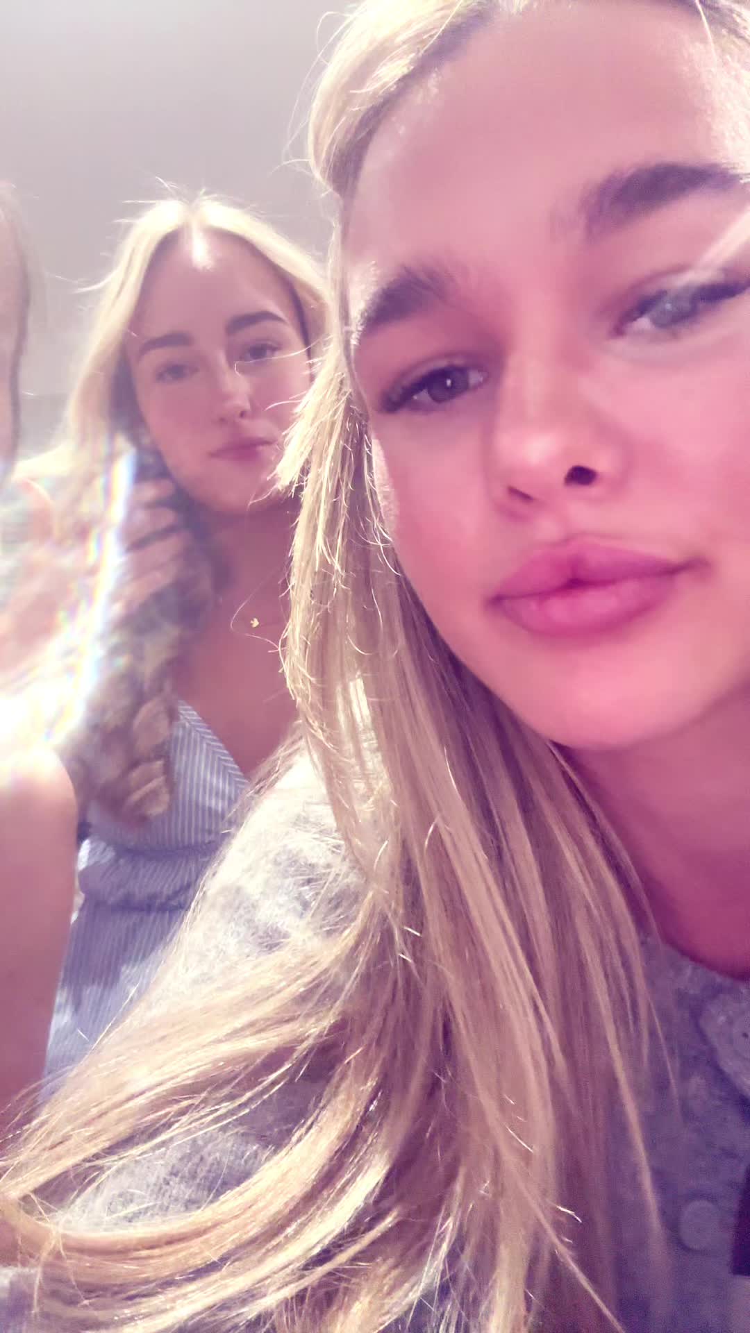 @elzz