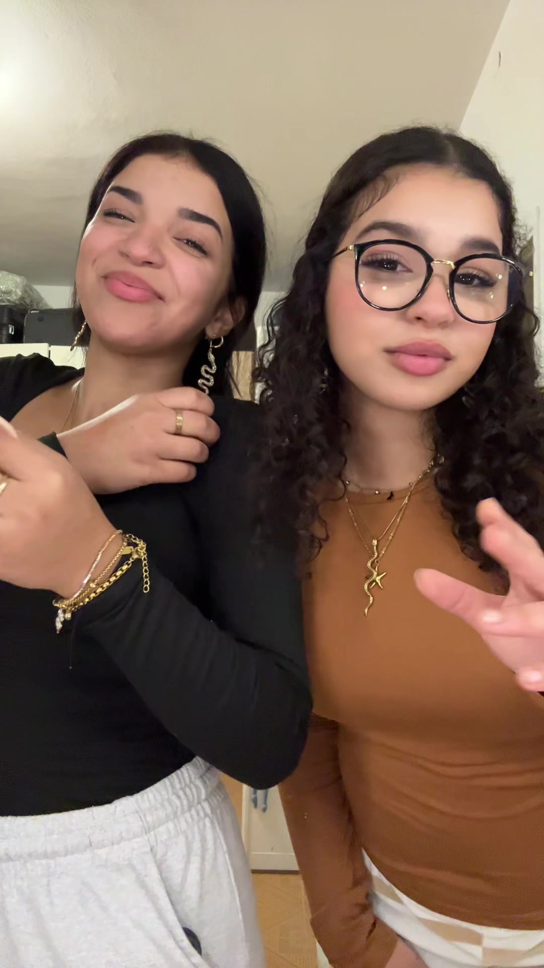 @sisters M.A🤞🏽