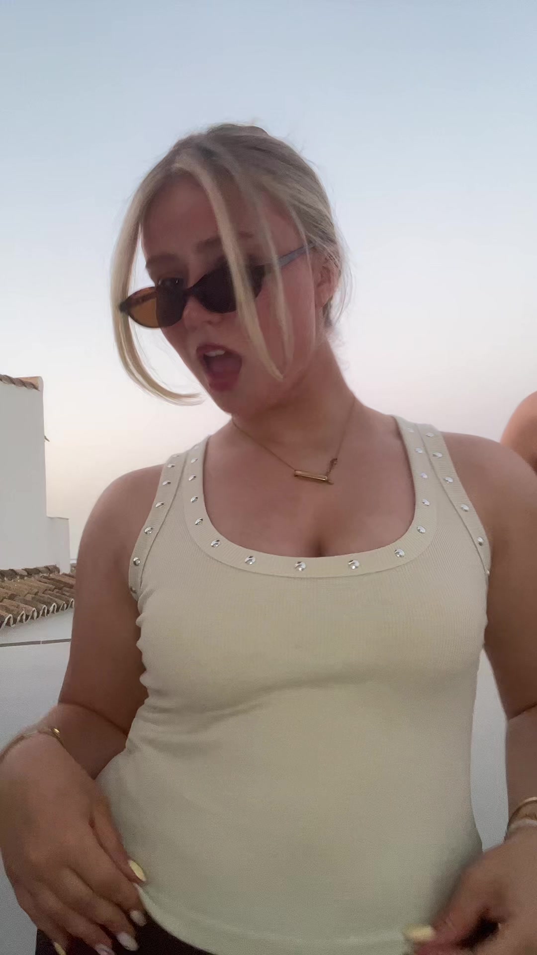 @victoriacromie_