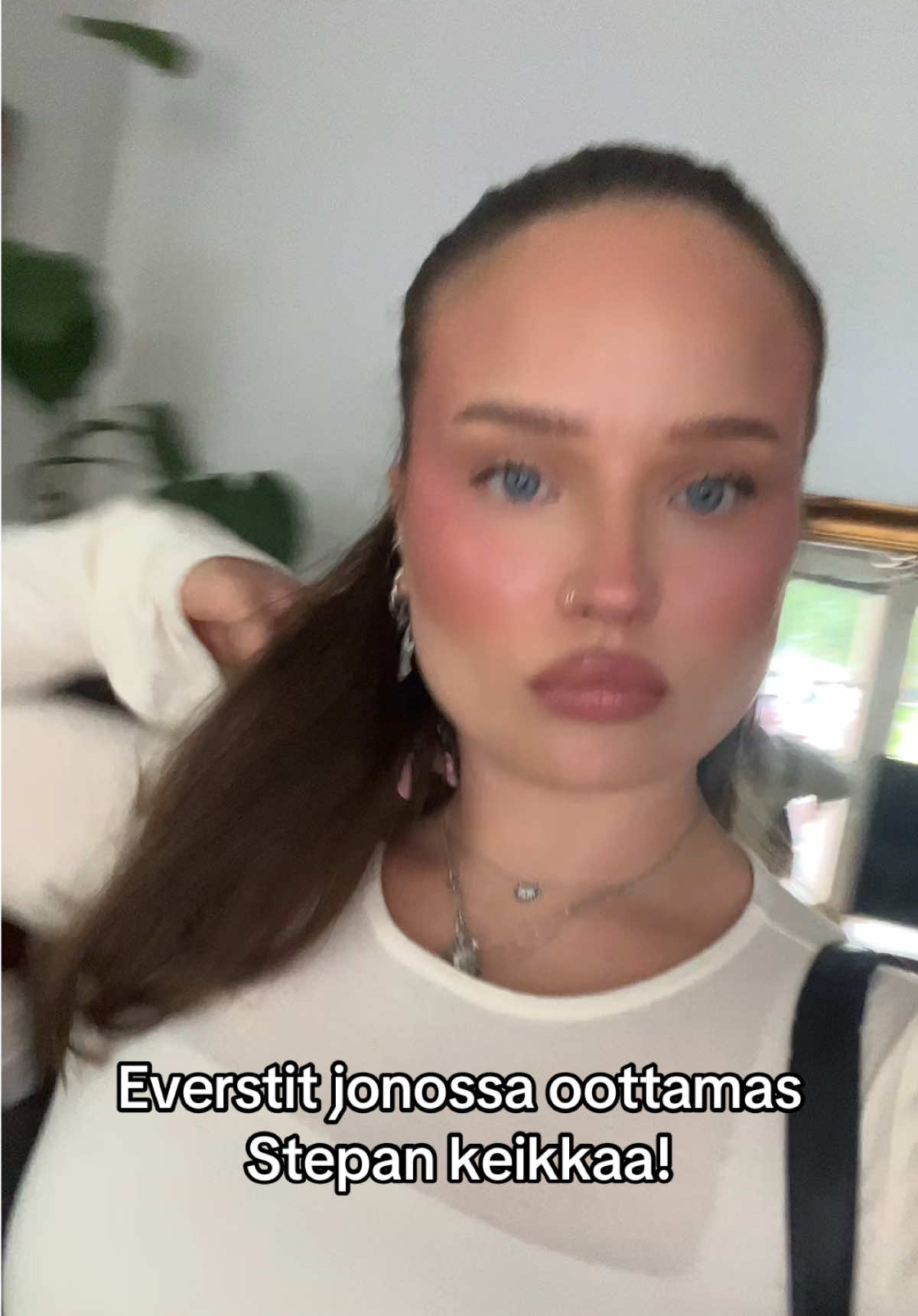 @Néa