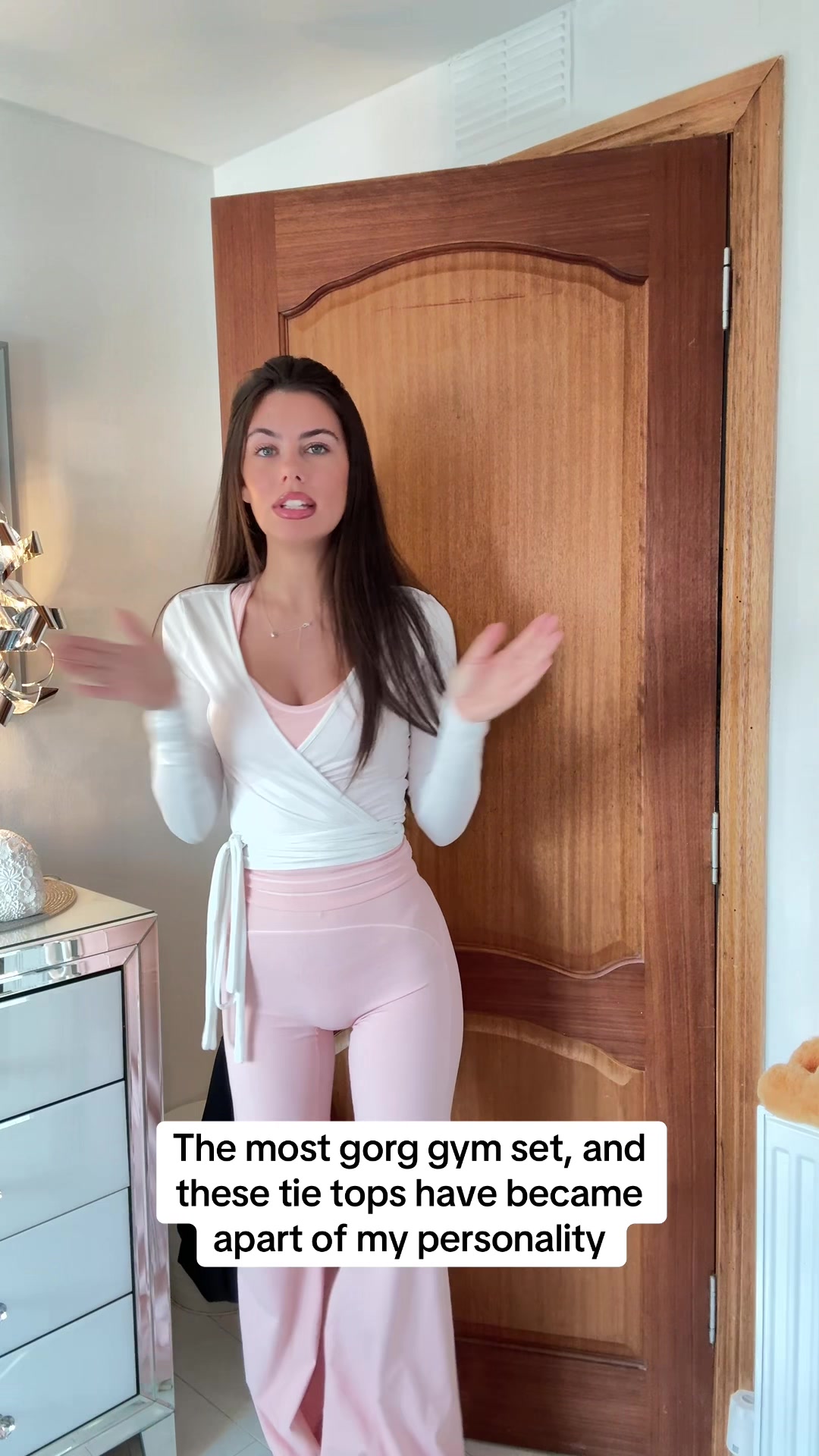 @poppylivingstonex