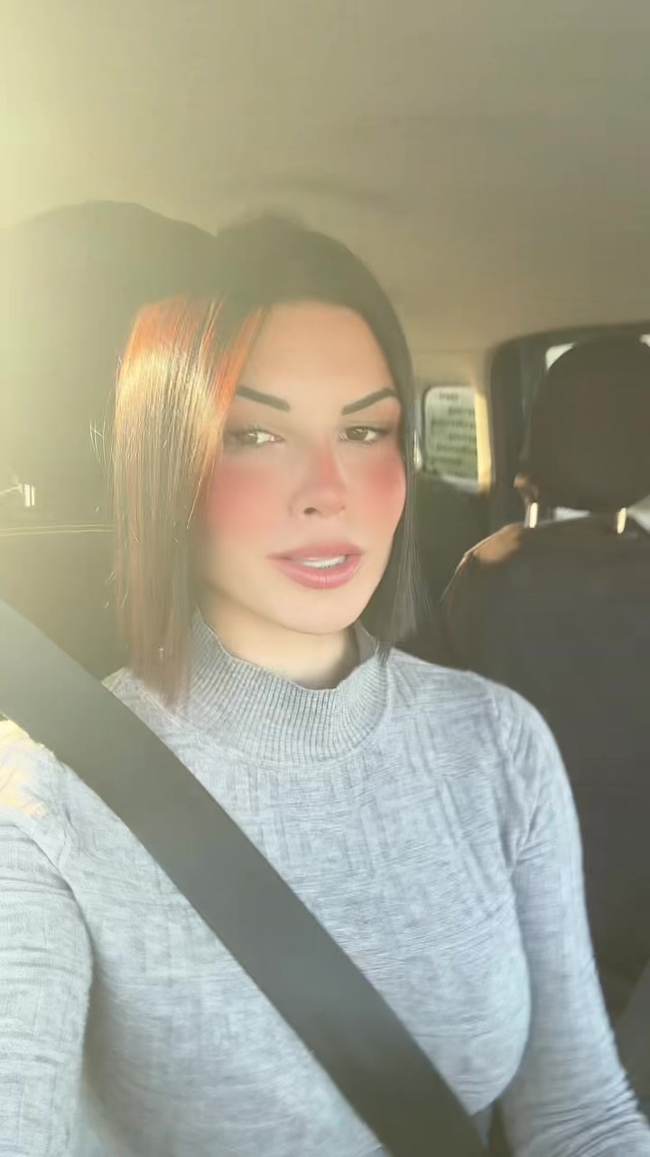 @azzurra_anedda_