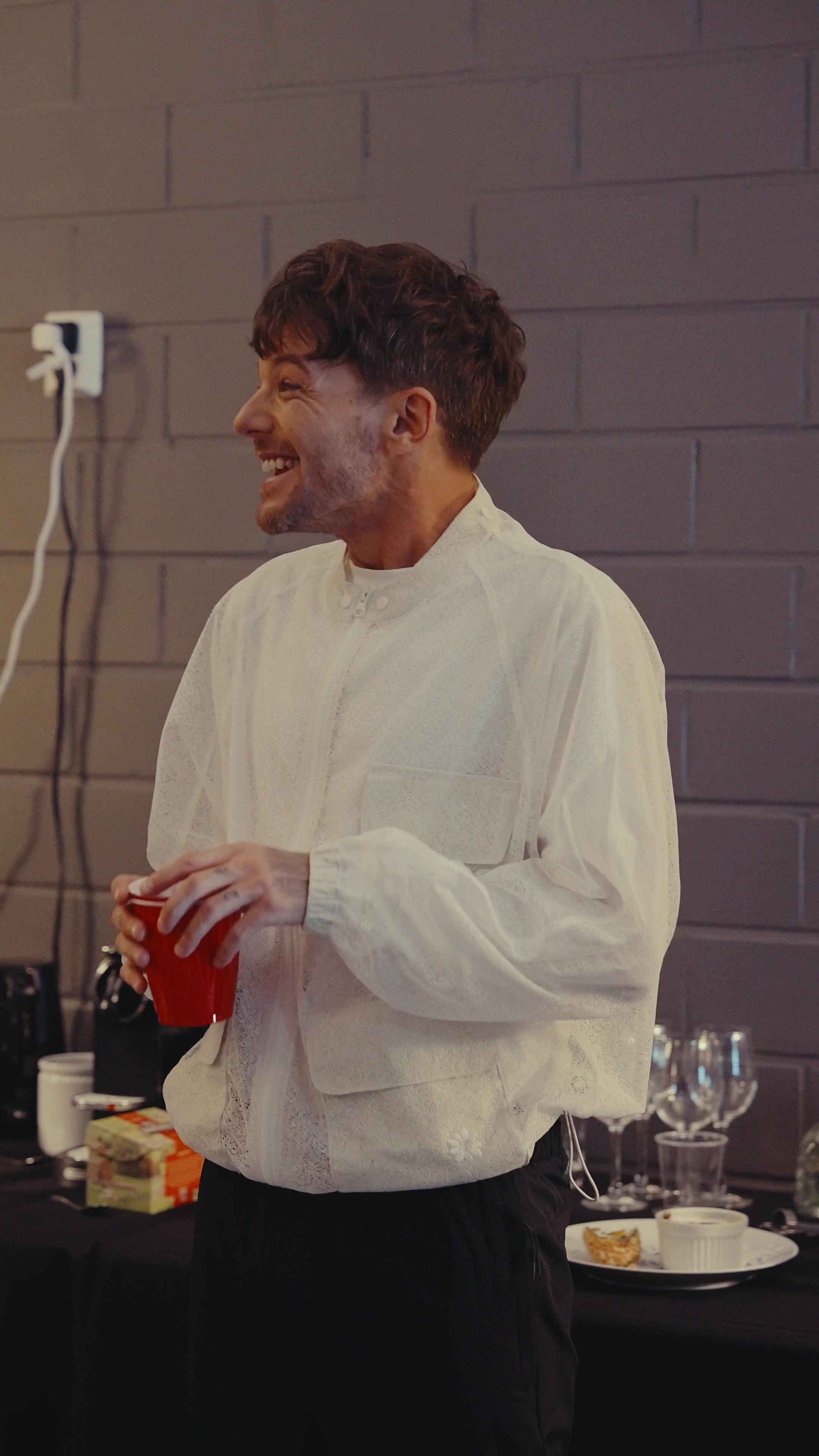 @Louis Tomlinson