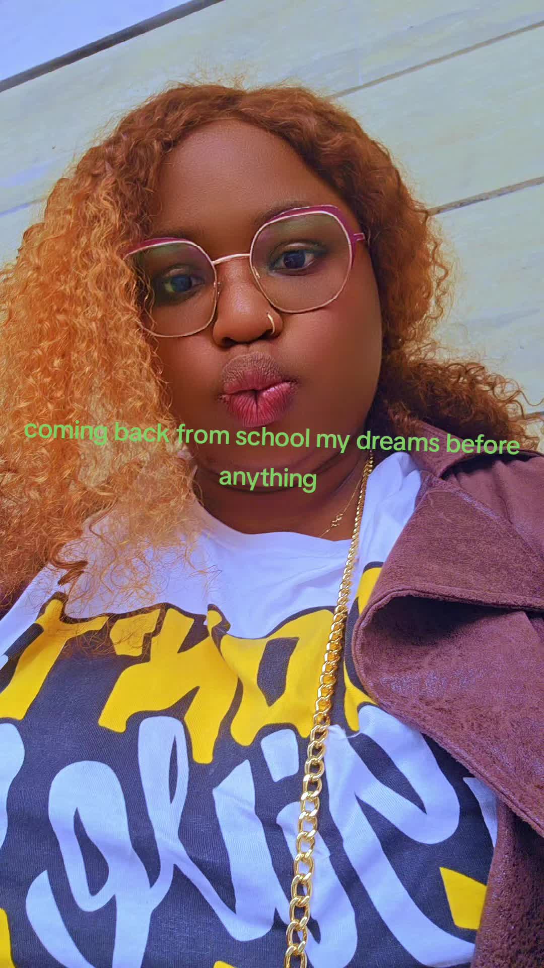 @€@£$@R 🧝♂️QUEEN