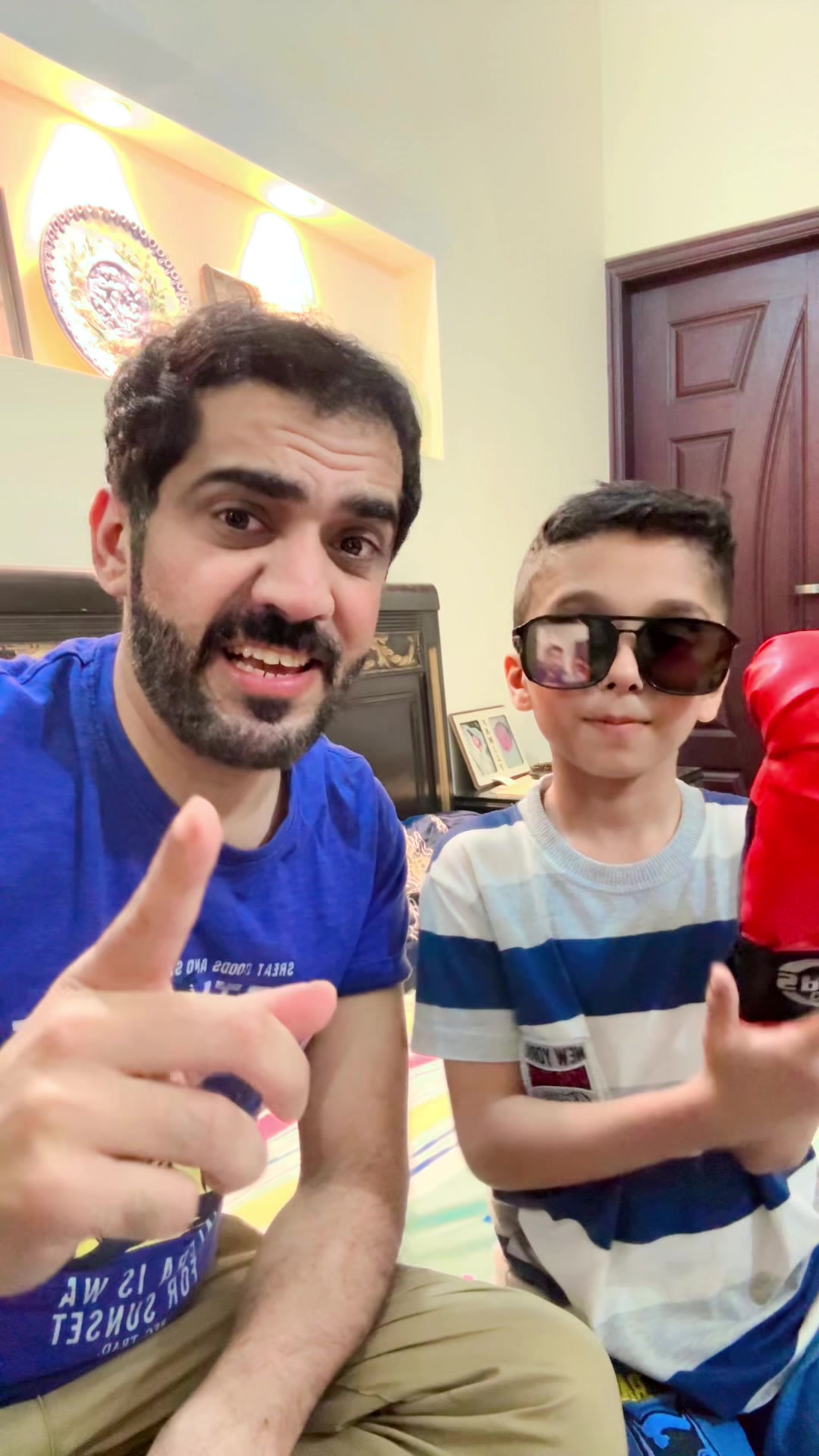 @RAYYAN ANEES 🇬🇧 ✌️