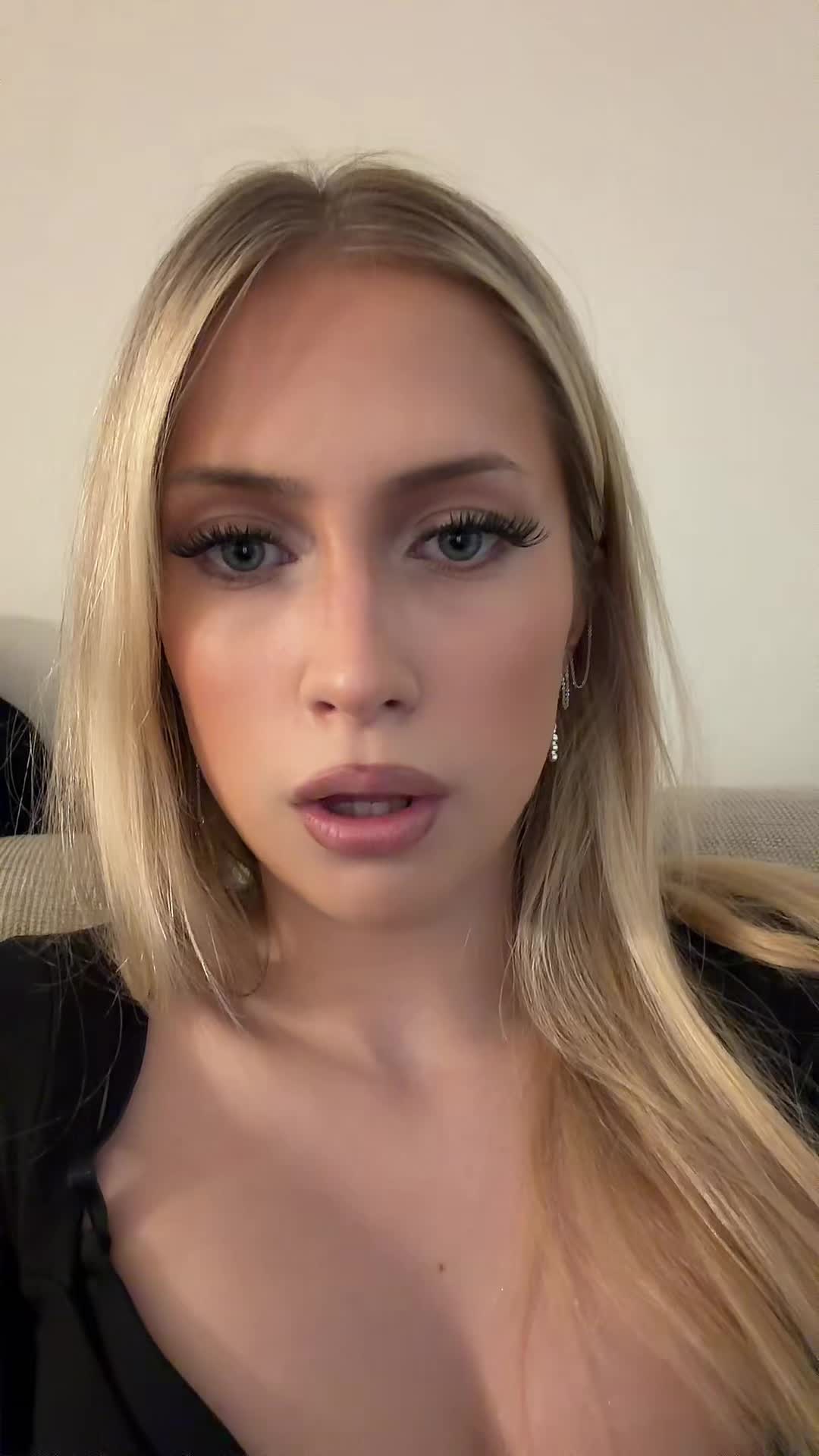 @mia