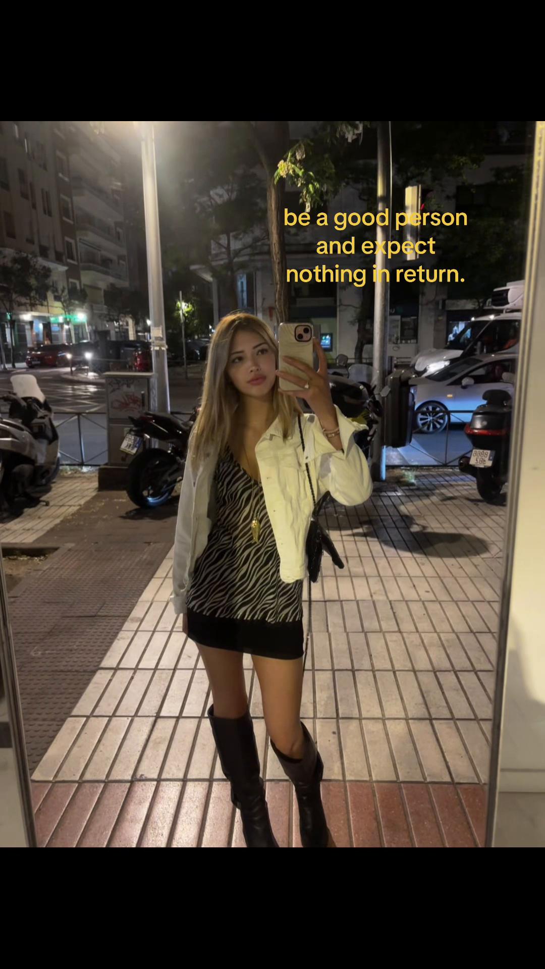 @𝐣𝐮𝐥𝐢