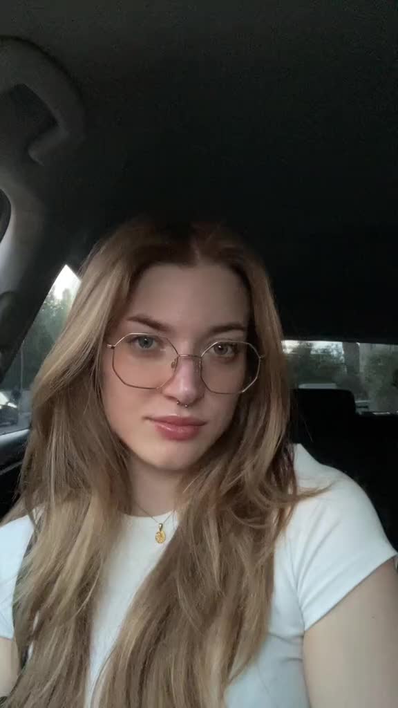 @Luna