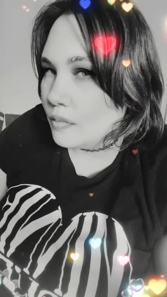 @Engel  mit  Herz  - 💖 💜💜 🤠