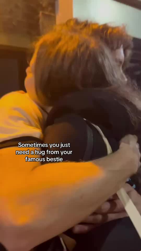 @Hannah ; 🦋 ×͜×