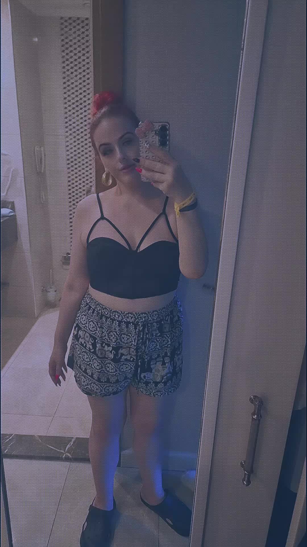 @lisaaaaaaa