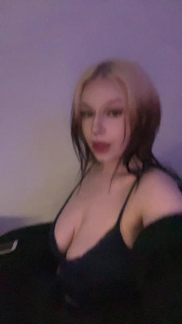 @Cloudz🧛🏻♀️
