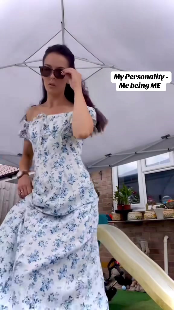 @katiesinclairofficial