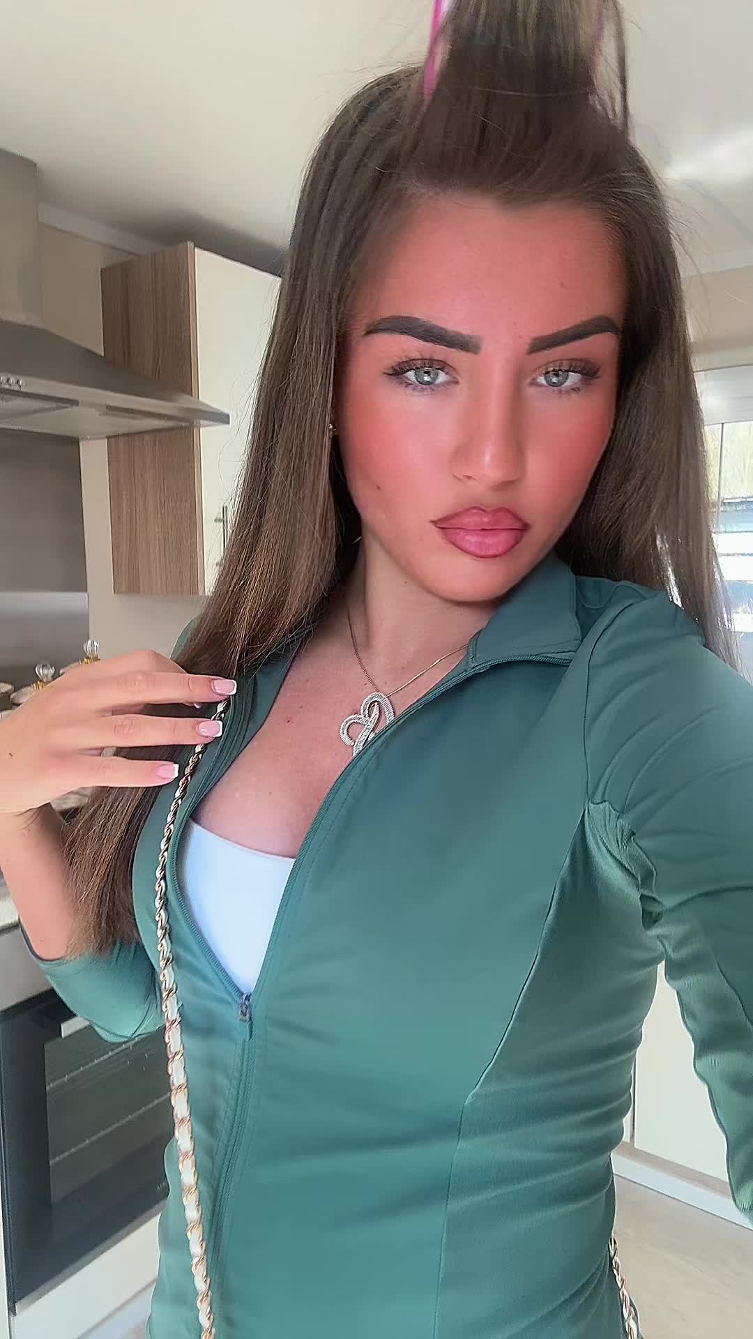 @Dolly ๐