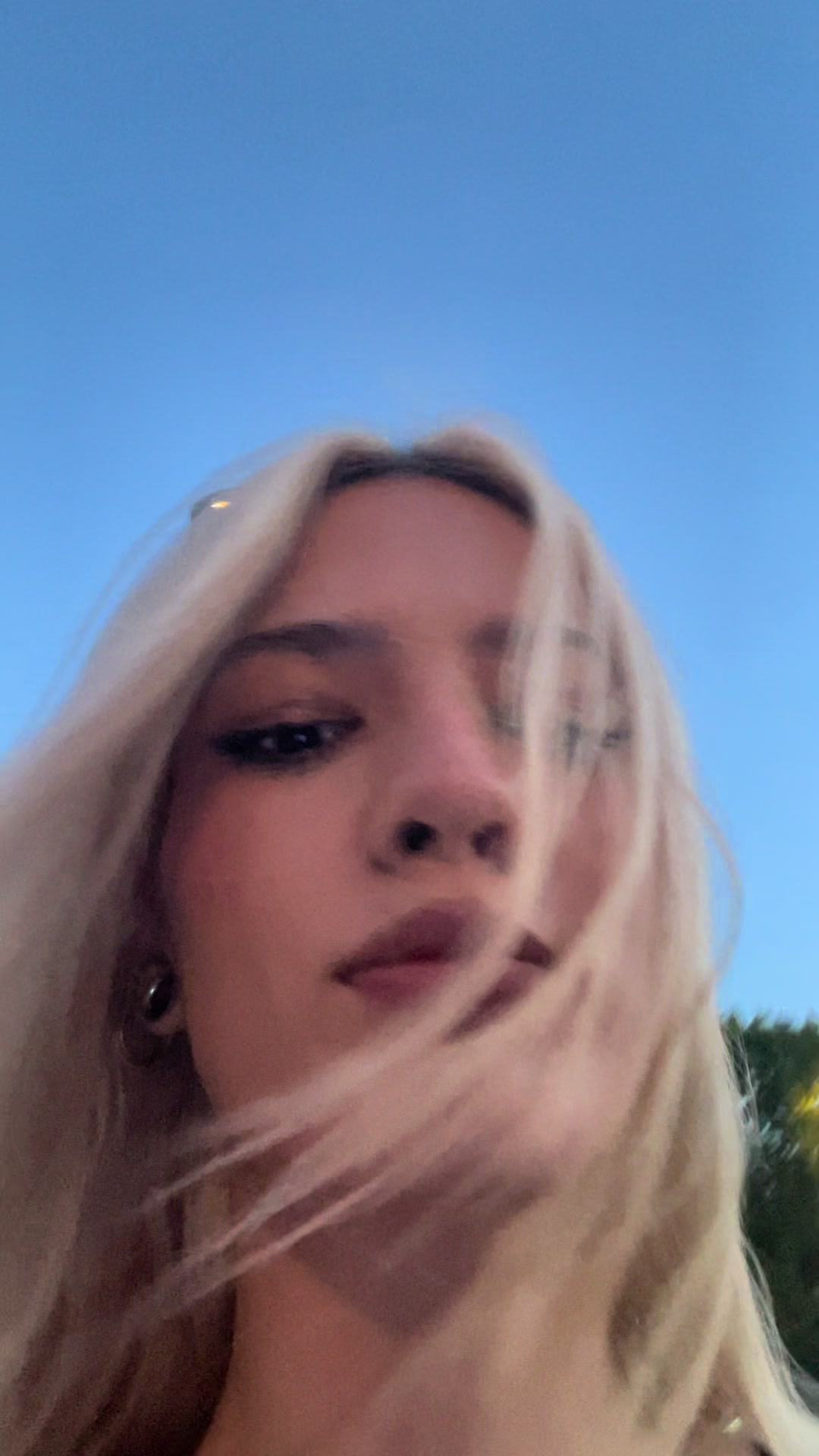 @Lara