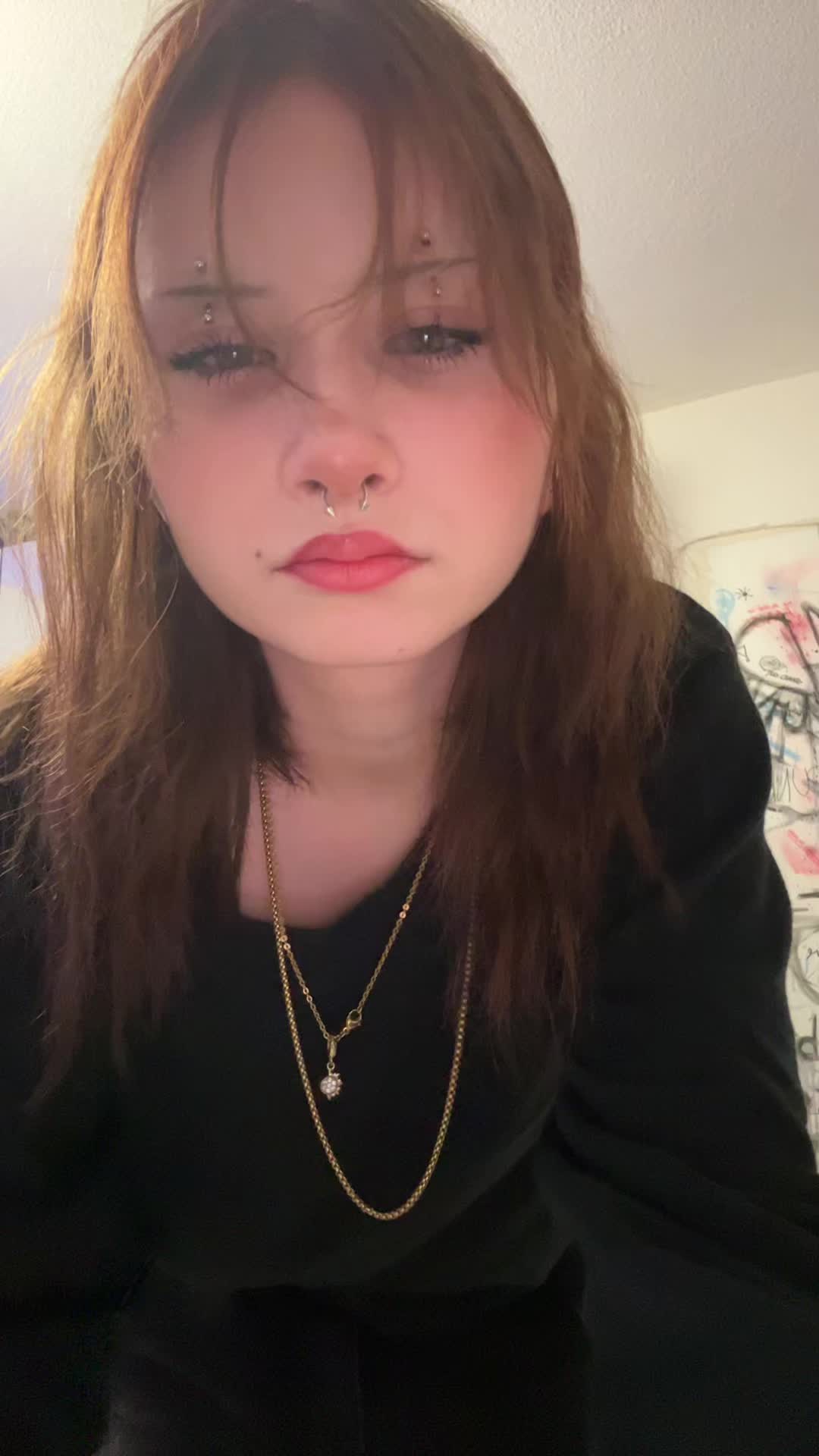 @CALLMEV☣️