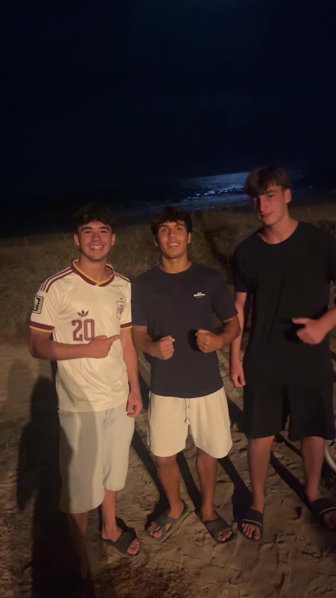 @desoria080