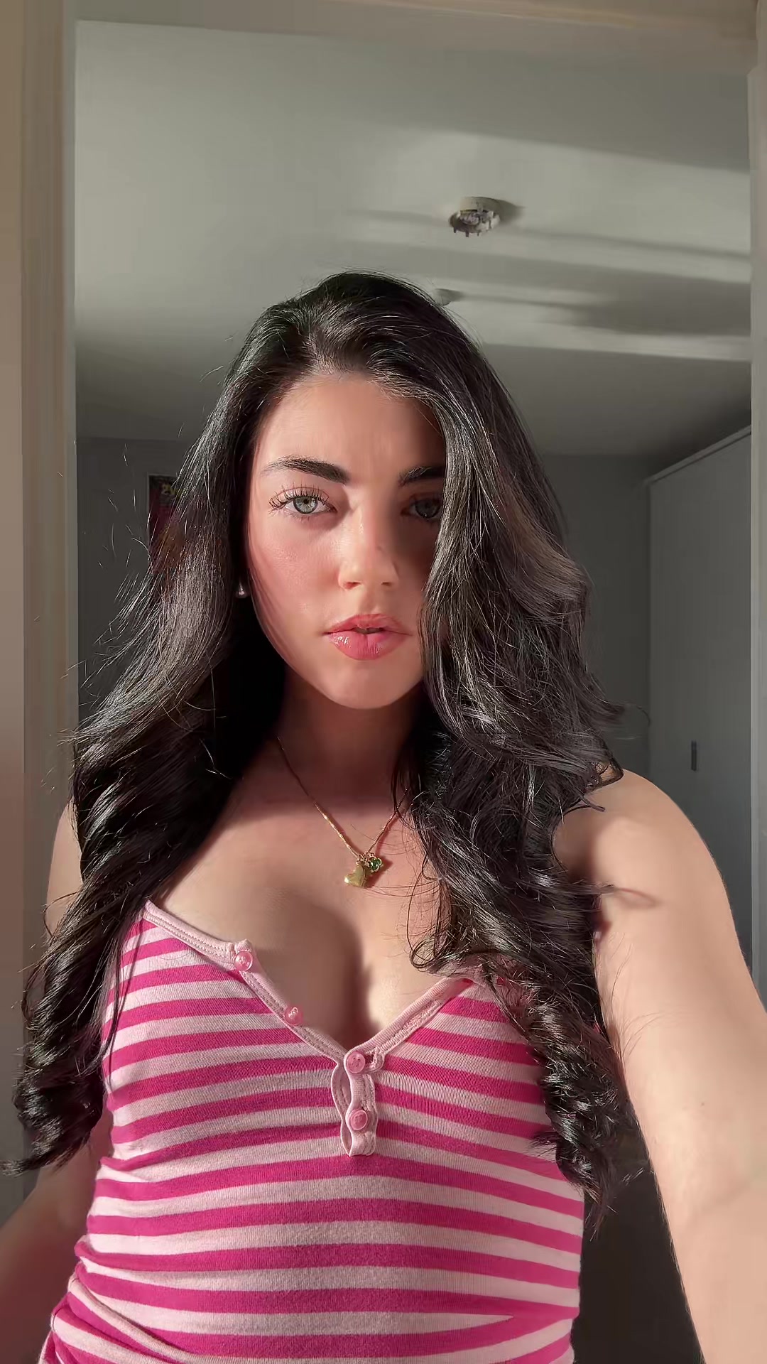 @𝓗𝓸𝓵𝓵𝔂-𝓡𝓸𝓼𝓮🍒