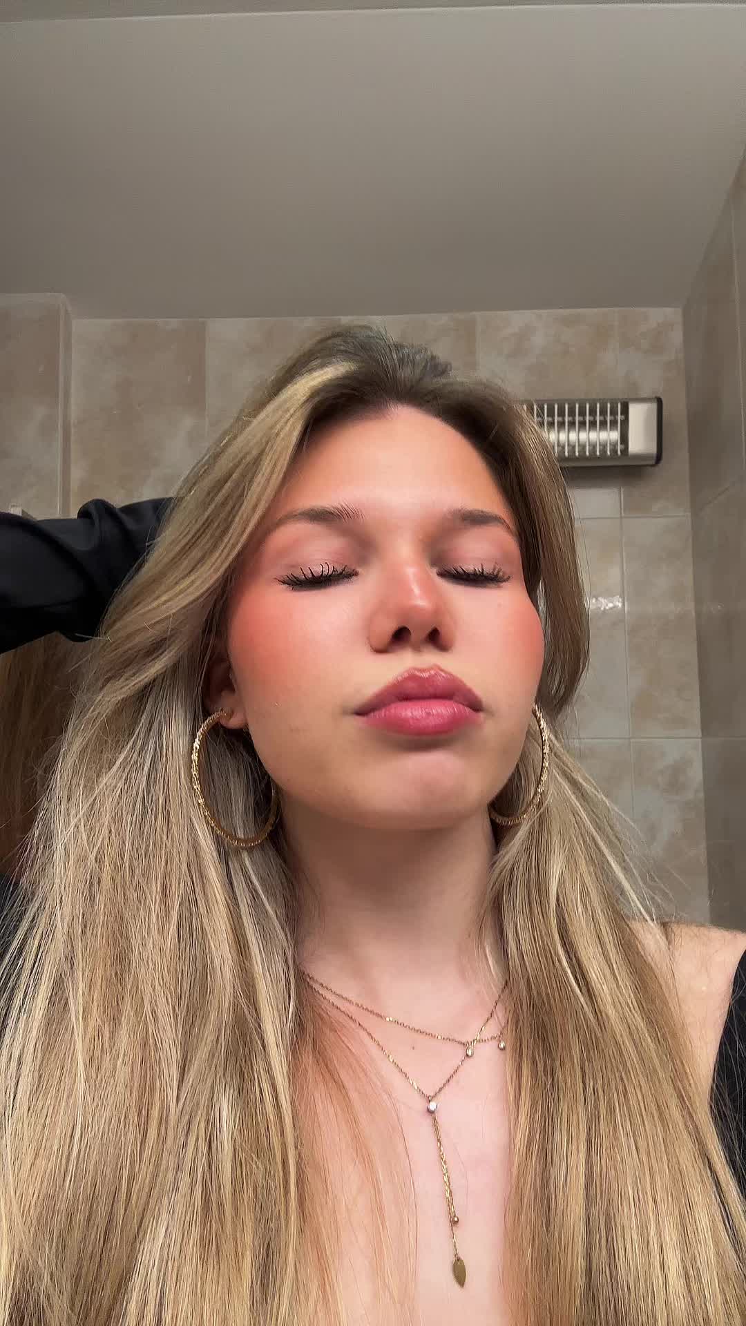@CÈLIA BALLTONDRE