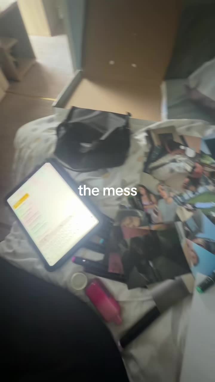 @𝐎𝐥𝐢𝐯𝐢𝐚𝐬 𝐬𝐩𝐚𝐦