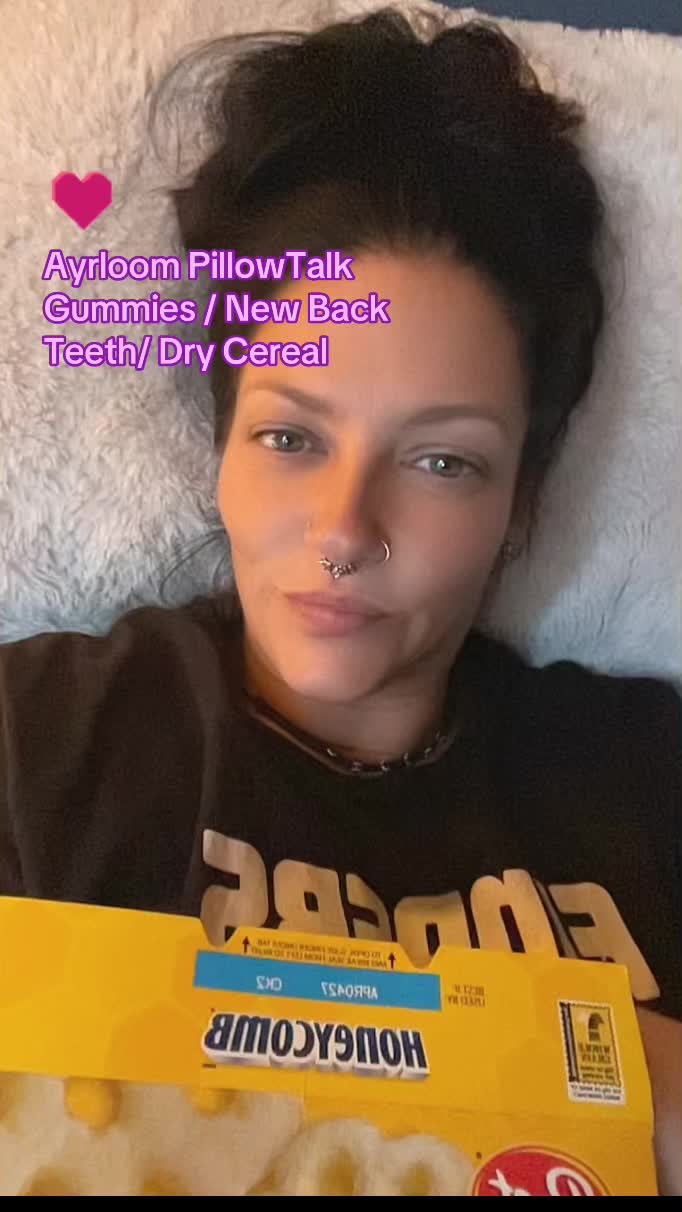 @Smiley_Fang_Girl