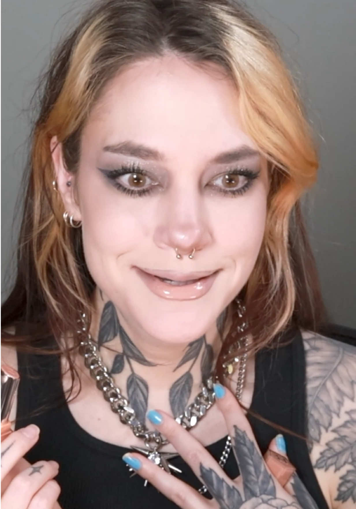 @CourtneyQuarantine