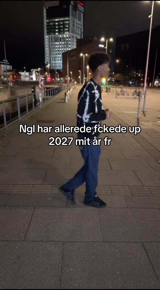@Geni