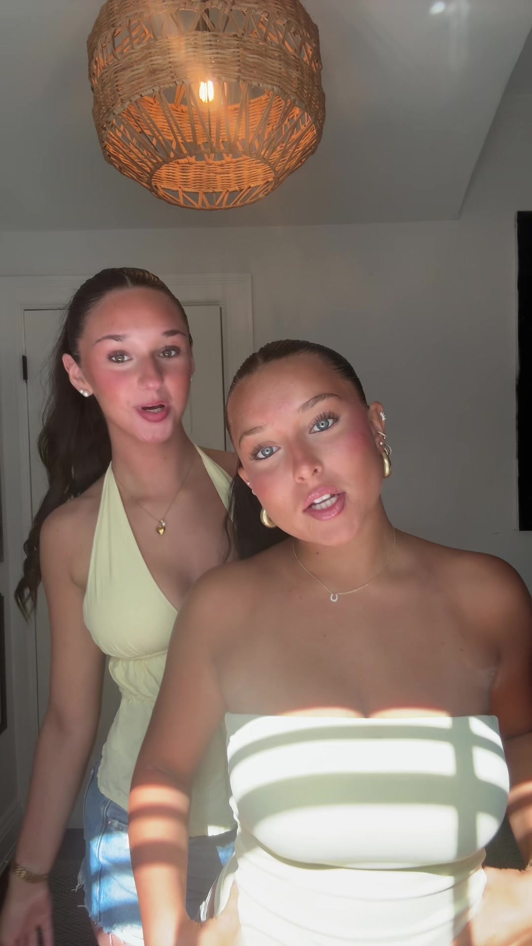 @ellahoppin