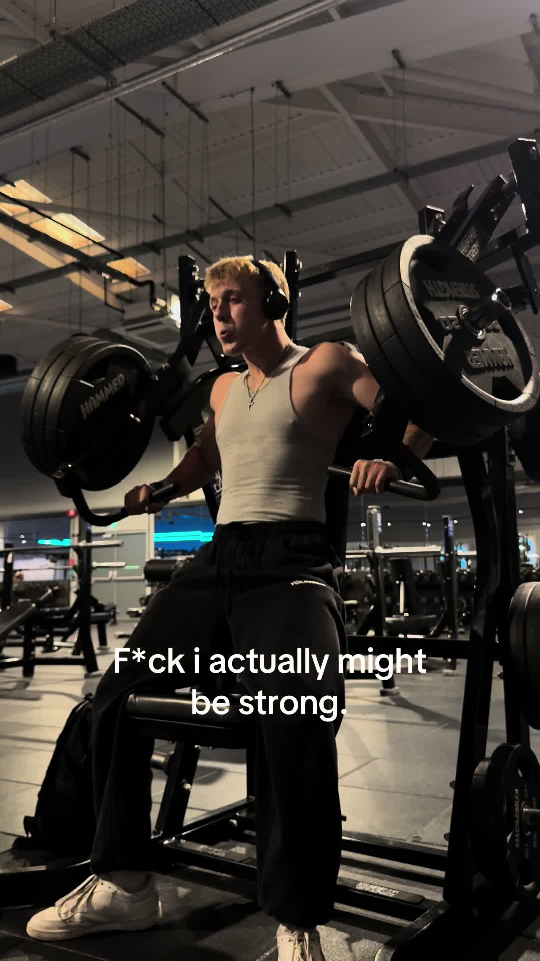 @KM