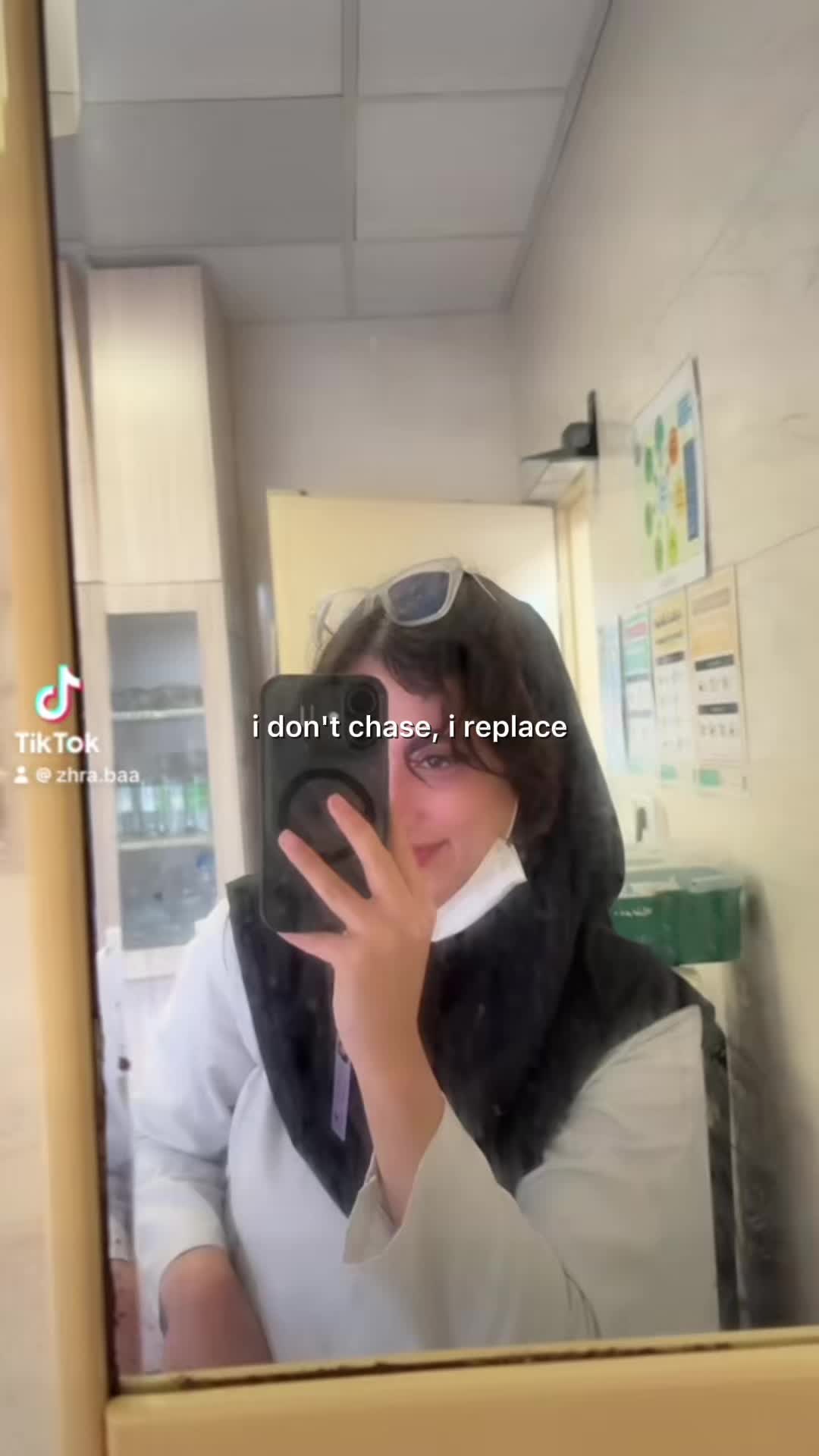 @Zhra