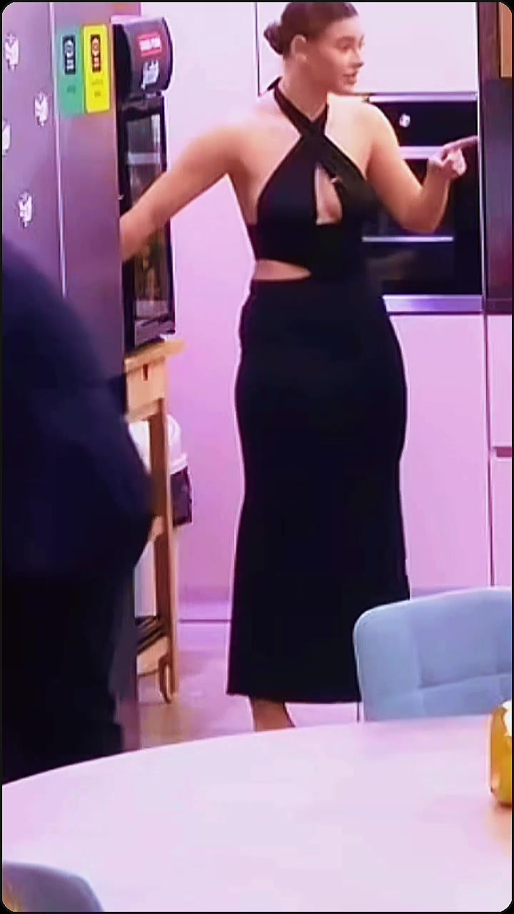 @SheRisesDaily