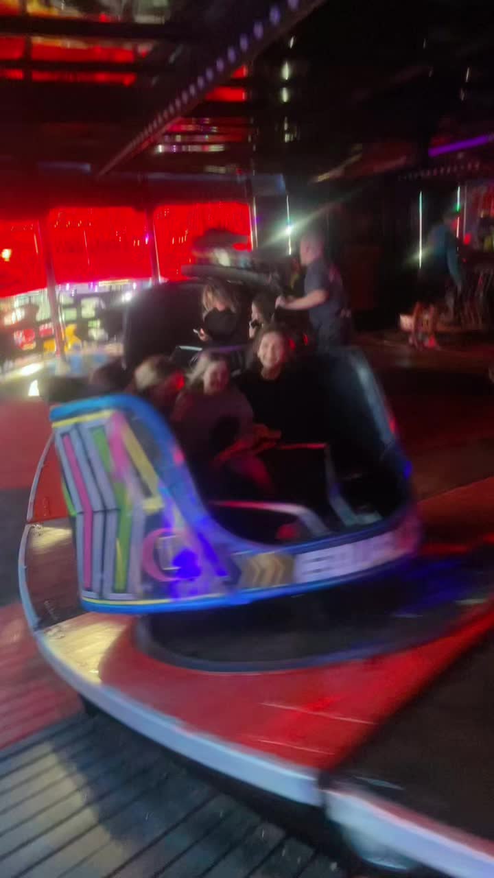 @Daniel 🎠🎡